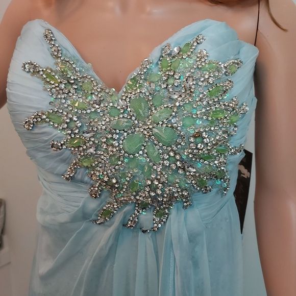 Mac Duggal Beautiful Strapless Silk Rhinestone and Sequin Dress Size 14 - Picture 10 of 13